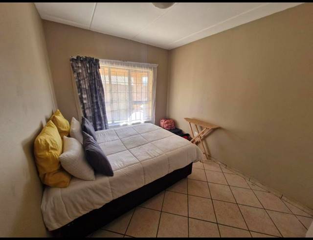 2 BEDROOM APARTMENT FOR SALE IN KLIPPOORTJE